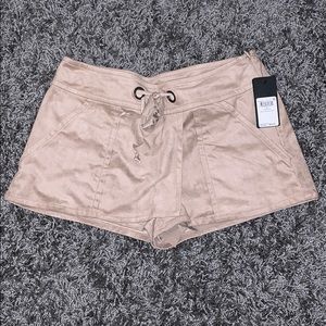 Beige suade GUESS skort